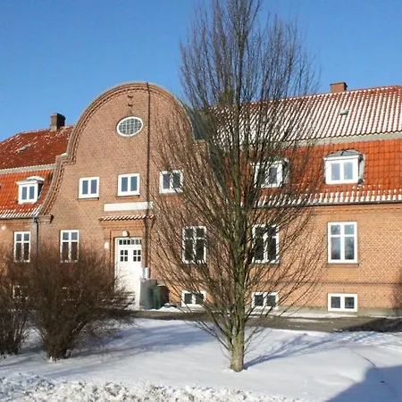 Hotel Femern 3*